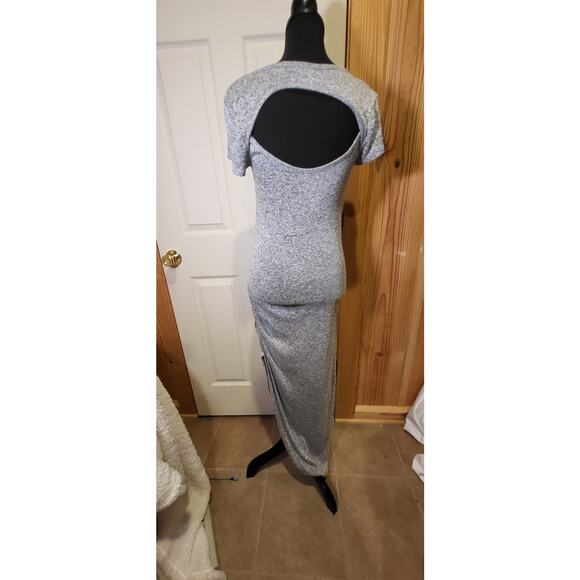 T-shirt dress, long with scrunched side, Size L, Love Ari brand, gray, open back - Picture 2 of 5